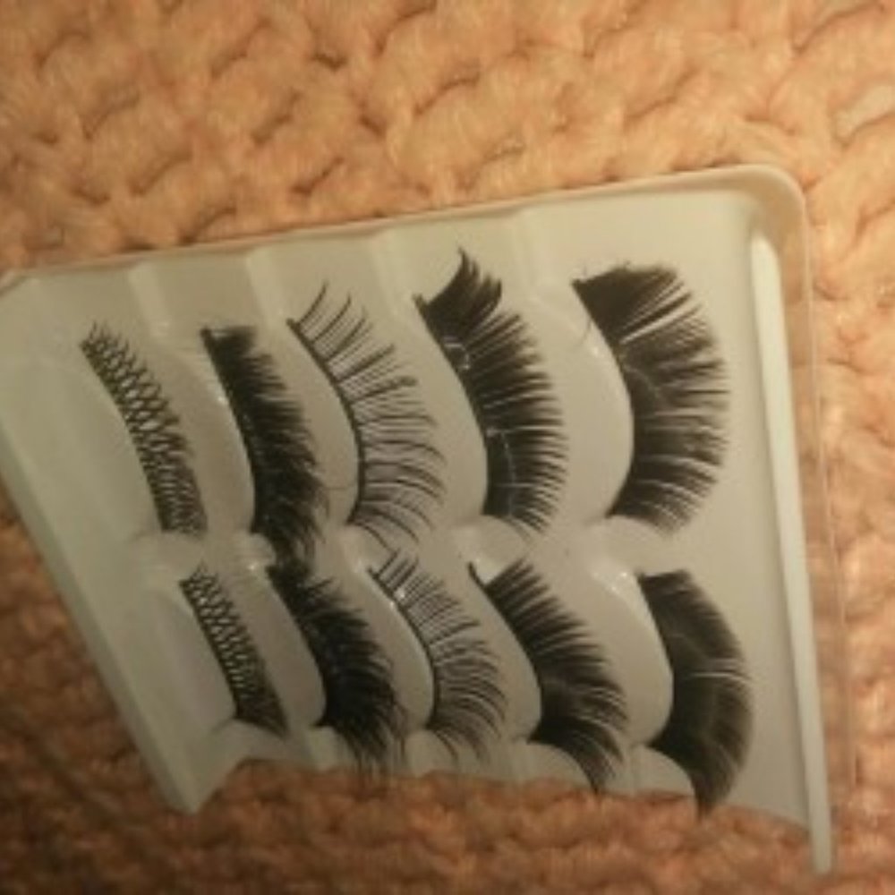 eye lashes